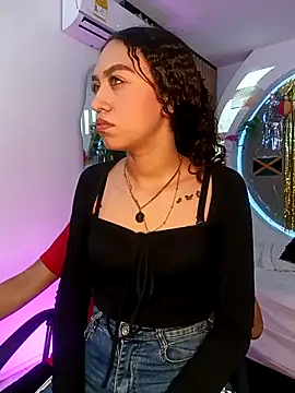 ritzabeth daniel online show from April 17, 2026, 2:36 am