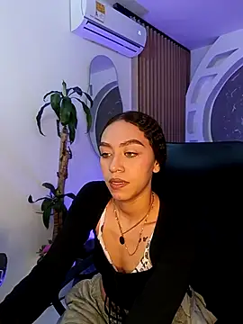 Snapshot of ritzabeth_daniel chatting on May 4, 2026, 3:13 am ritzabeth daniel online show from May 4, 2026, 3:13 am