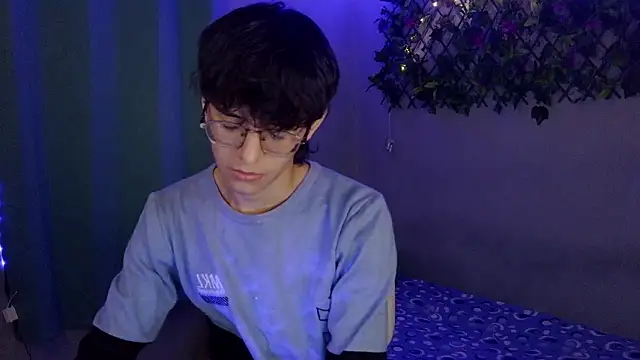 noah millerx online show from March 26, 2026, 3:45 am