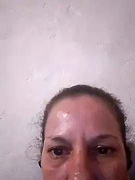 Jademimosa online show from June 1, 2026, 7:43 am