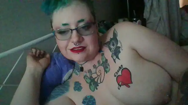 Lady Siren online show from April 12, 2026, 8:19 am