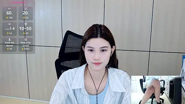 zhen-68 online show from June 11, 2026, 2:53 am
