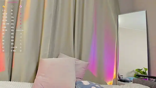 EllieRough online show from April 18, 2026, 7:07 pm