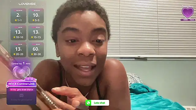 Snapshot of PetiteWet chatting on July 20, 2026, 5:33 am PetiteWet online show from July 20, 2026, 5:33 am