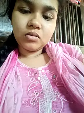Snapshot of SumonaMoni chatting on April 3, 2026, 6:11 am SumonaMoni online show from April 3, 2026, 6:11 am