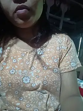 Snapshot of SumonaMoni chatting on June 19, 2026, 9:46 am SumonaMoni online show from June 19, 2026, 9:46 am