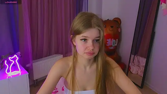 belrinaa online show from April 4, 2026, 8:39 pm