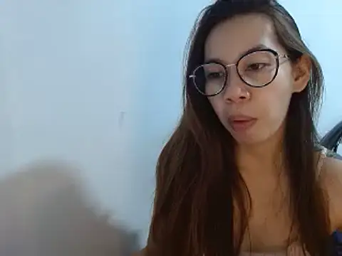 Snapshot of Aira_AsianHottie chatting on March 2, 2026, 5:20 pm Aira AsianHottie online show from March 2, 2026, 5:20 pm