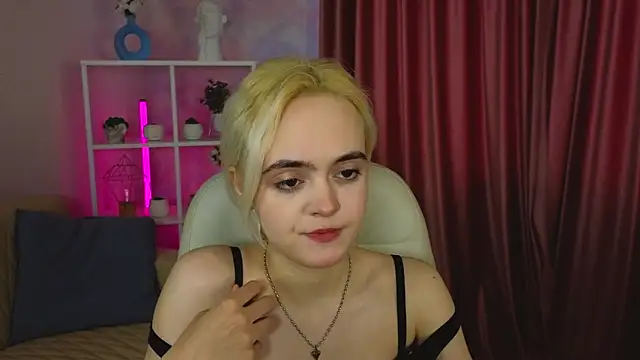 Bambi Bloom online show from March 8, 2026, 1:48 pm