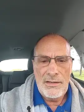 lui8181 online show from April 22, 2026, 5:14 pm