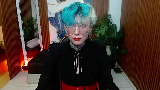Lyra tay online show from April 10, 2026, 7:18 pm