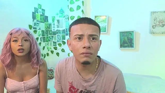 DayandDesire online show from April 1, 2026, 4:02 am