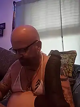 Sissycuck256 online show from June 12, 2026, 11:46 pm