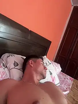 David-latinlover online show from April 4, 2026, 3:42 pm