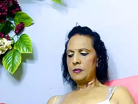 Snapshot of Hot_queen58 chatting on May 28, 2026, 6:49 pm Hot queen58 online show from May 28, 2026, 6:49 pm