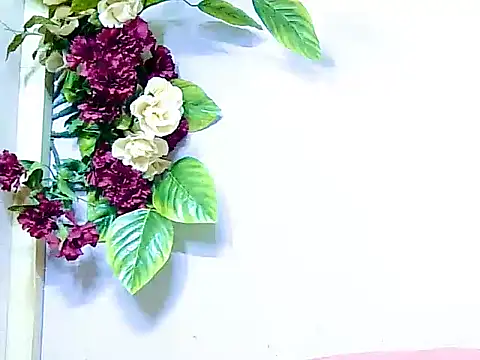 Snapshot of Hot_queen58 chatting on May 30, 2026, 12:24 pm Hot queen58 online show from May 30, 2026, 12:24 pm