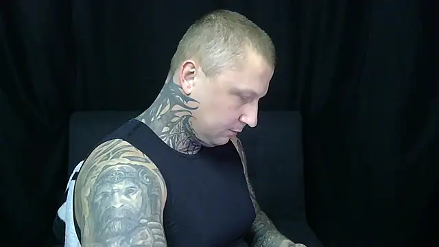 Snapshot of devilWithTats chatting on May 19, 2026, 11:38 am devilWithTats online show from May 19, 2026, 11:38 am