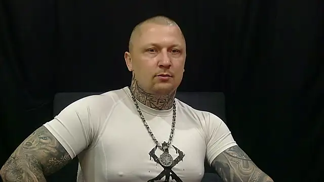 Snapshot of devilWithTats chatting on May 29, 2026, 8:01 am devilWithTats online show from May 29, 2026, 8:01 am