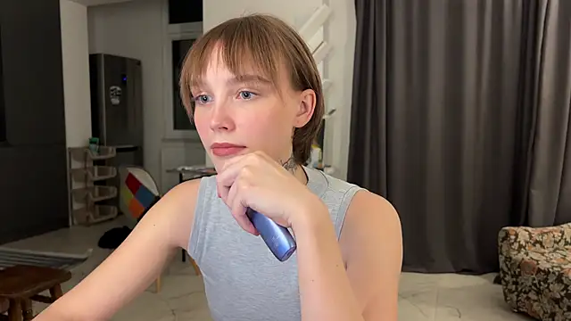 Snapshot of Lolatatee chatting on May 26, 2026, 5:09 pm Lolatatee online show from May 26, 2026, 5:09 pm