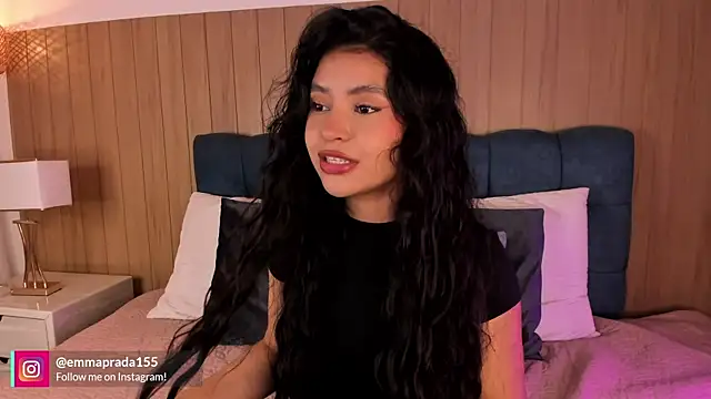 missprada  online show from April 7, 2026, 11:54 am