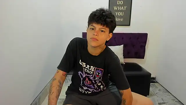 TomBoy Natali online show from June 17, 2026, 11:12 am