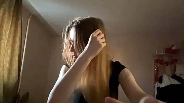 LeomaJee online show from March 23, 2026, 2:10 pm