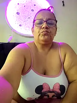 Snapshot of Roxy_77 chatting on March 2, 2026, 2:35 pm Roxy 77 online show from March 2, 2026, 2:35 pm