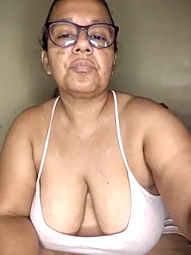 Snapshot of Roxy_77 chatting on March 25, 2026, 11:38 am Roxy 77 online show from March 25, 2026, 11:38 am