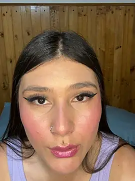 Snapshot of Miss_Dani chatting on March 3, 2026, 3:34 am Miss Dani online show from March 3, 2026, 3:34 am