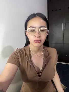 Anni Rose online show from March 23, 2026, 9:02 am