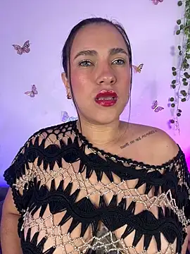 veronica  olsonn online show from April 30, 2026, 4:41 am