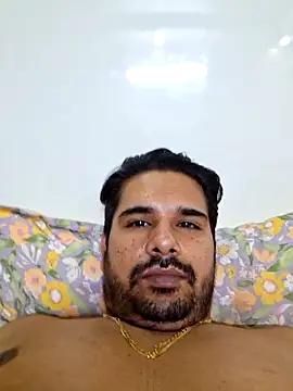 Snapshot of SingleTest chatting on June 14, 2026, 7:27 pm SingleTest online show from June 14, 2026, 7:27 pm