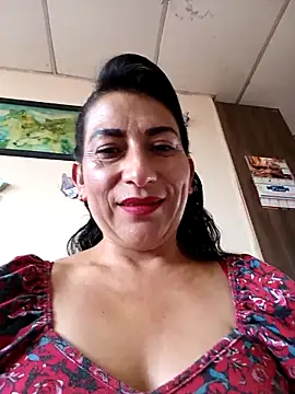 Snapshot of Lucia_Rios chatting on April 20, 2026, 10:00 pm Lucia Rios online show from April 20, 2026, 10:00 pm