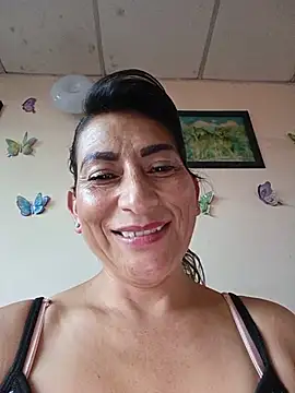 Snapshot of Lucia_Rios chatting on May 12, 2026, 10:51 pm Lucia Rios online show from May 12, 2026, 10:51 pm