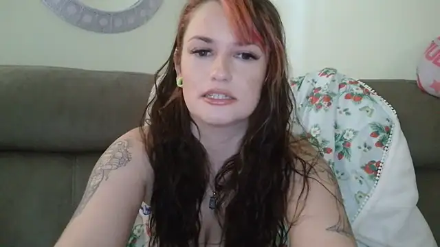 Snapshot of nyxiejinx chatting on April 20, 2026, 9:34 am nyxiejinx online show from April 20, 2026, 9:34 am