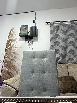 euforia grant online show from March 4, 2026, 4:51 am