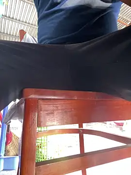 hoang15075 online show from March 2, 2026, 2:36 am