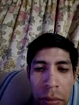 Snapshot of Crischicofresa chatting on March 1, 2026, 4:58 am Crischicofresa online show from March 1, 2026, 4:58 am