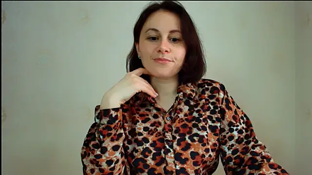 Snapshot of Inessa_beauty chatting on April 17, 2026, 9:34 am Inessa beauty online show from April 17, 2026, 9:34 am