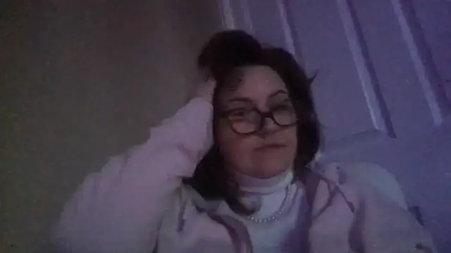 Snapshot of Teacher-Sue chatting on March 3, 2026, 5:30 pm Teacher-Sue online show from March 3, 2026, 5:30 pm