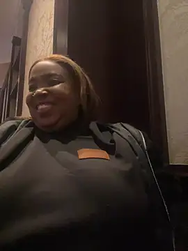 friendlybitch22 online show from May 26, 2026, 6:04 pm