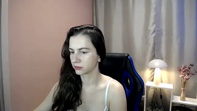 MistyBree online show from July 21, 2026, 8:05 am