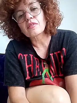 Snapshot of roxybykiss chatting on March 18, 2026, 3:48 pm roxybykiss online show from March 18, 2026, 3:48 pm