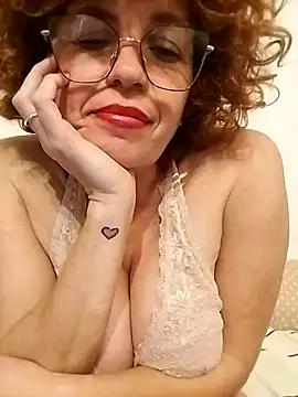 Snapshot of roxybykiss chatting on April 29, 2026, 2:04 am roxybykiss online show from April 29, 2026, 2:04 am