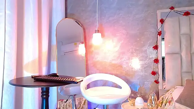 Bella-Sanders online show from March 28, 2026, 11:10 am