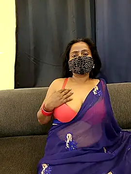 misti-boudii online show from March 22, 2026, 4:10 pm