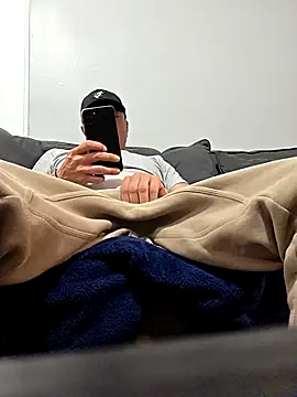 DoggiiDick online show from April 11, 2026, 3:05 pm