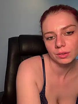Snapshot of VelvetChloe chatting on May 19, 2026, 11:16 am VelvetChloe online show from May 19, 2026, 11:16 am