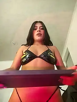 CaticaSquiiirt online show from March 2, 2026, 10:05 pm