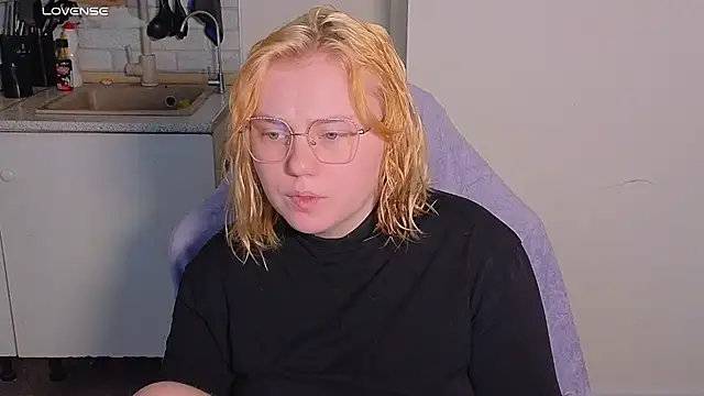 soft focus online show from May 25, 2026, 4:51 am